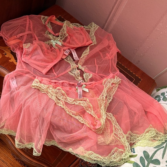 Pink Lace Lingerie Set
